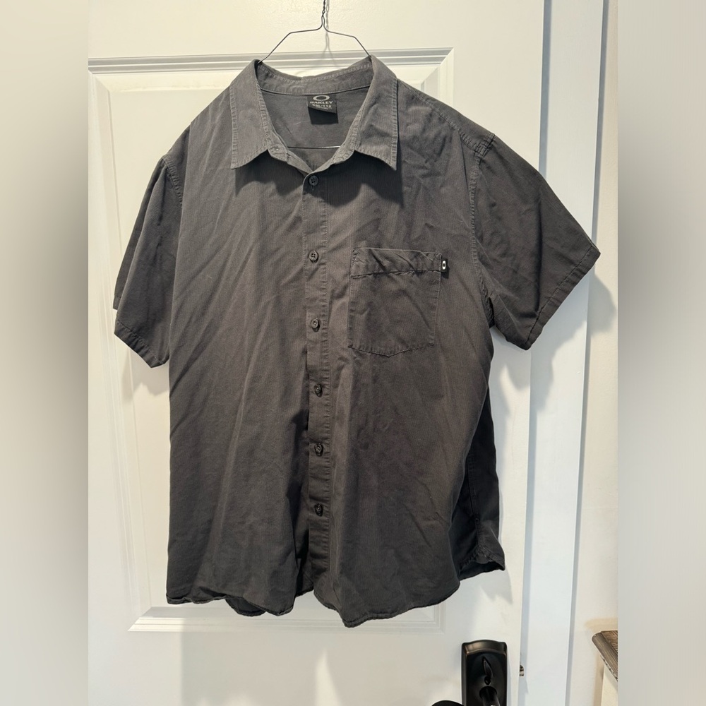 Oakley SS button up shirt size XXL